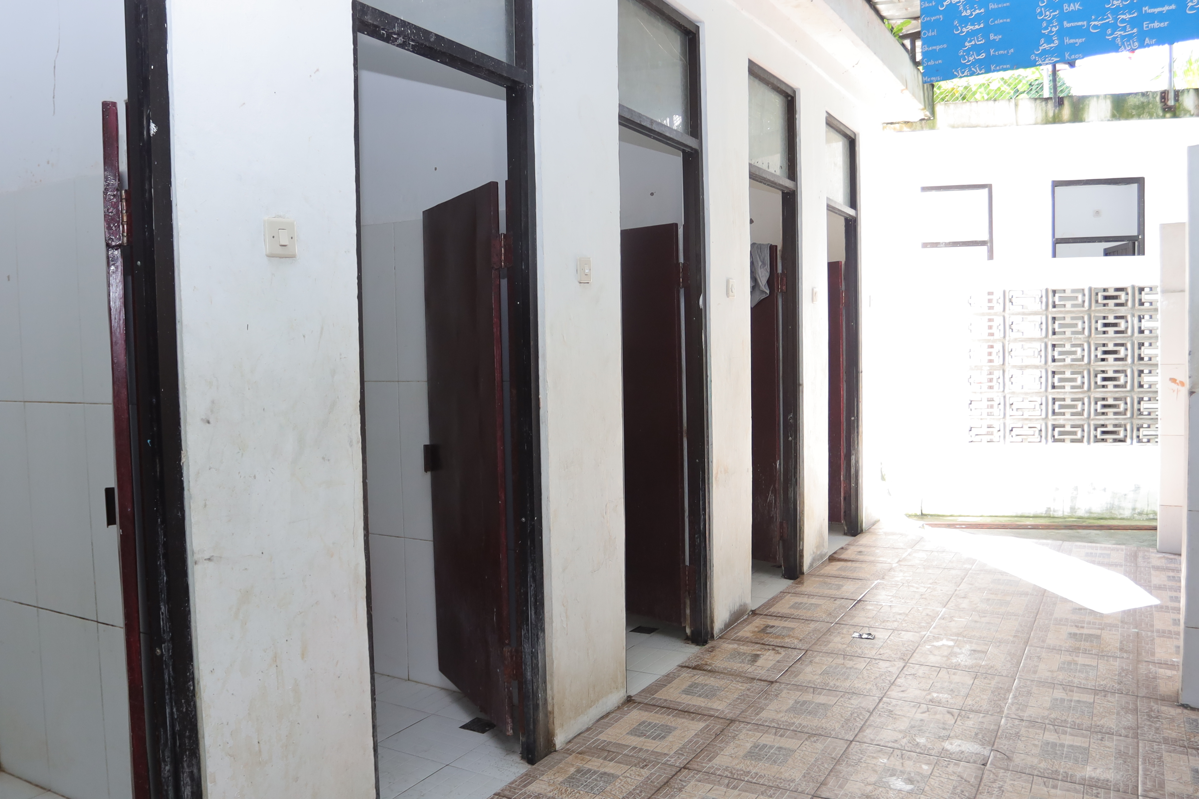 Kamar Mandi Putra